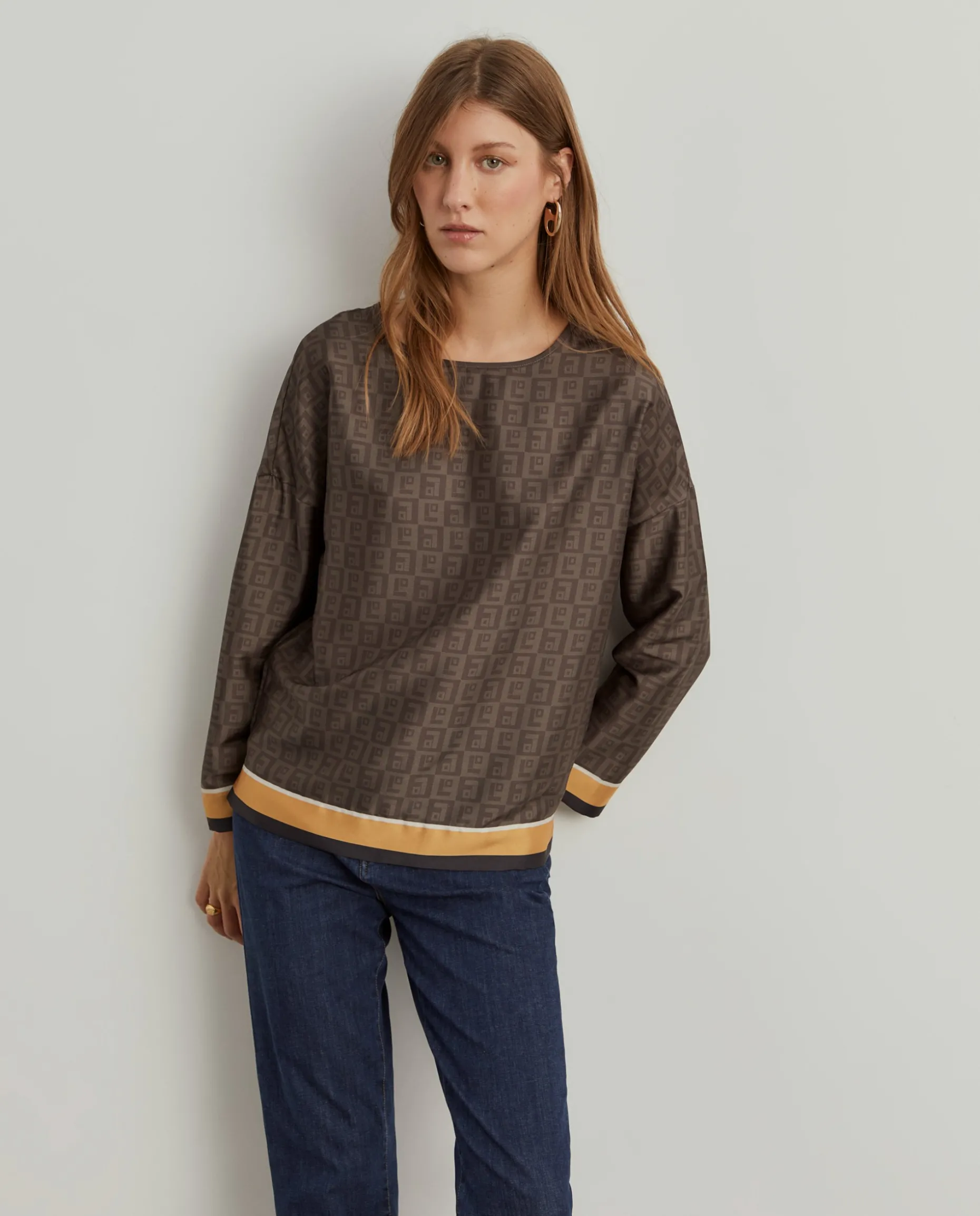 Blusa|LION OF PORCHES Store