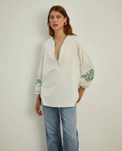 Blusa decote em V com bordado|LION OF PORCHES New
