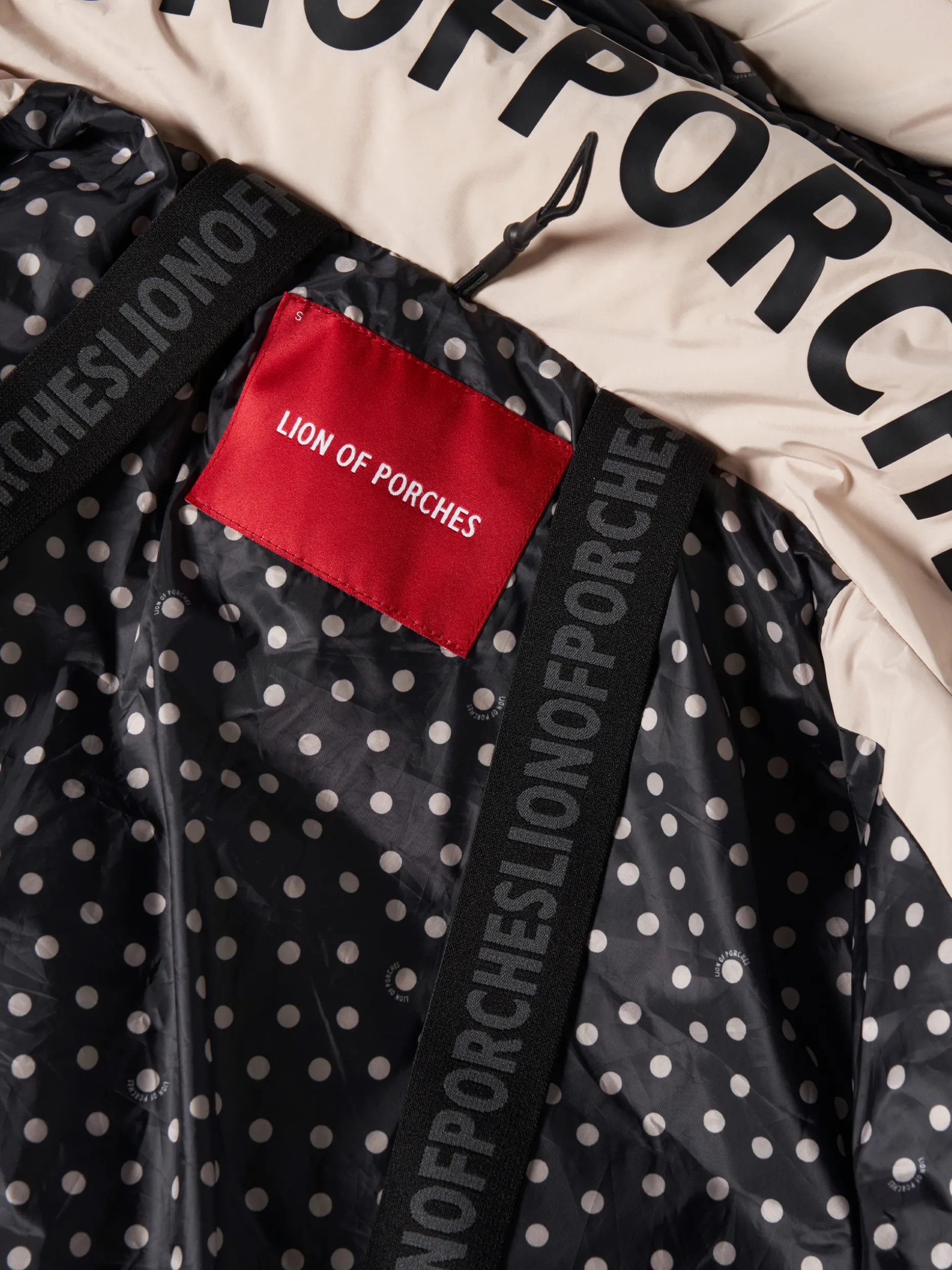 Blusão curto acolchoado com capuz|LION OF PORCHES Flash Sale