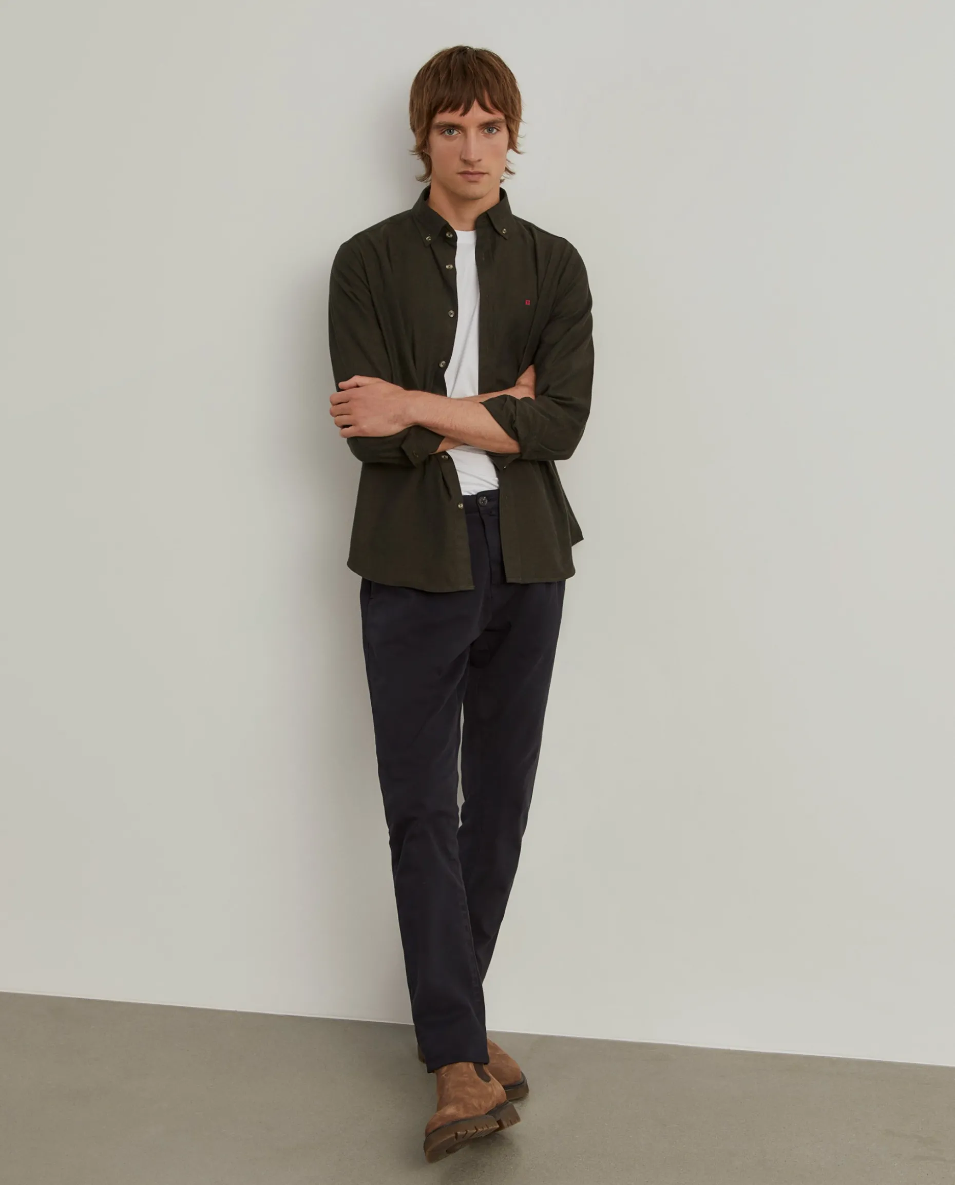 Calças chino regular fit com pregas|LION OF PORCHES Sale