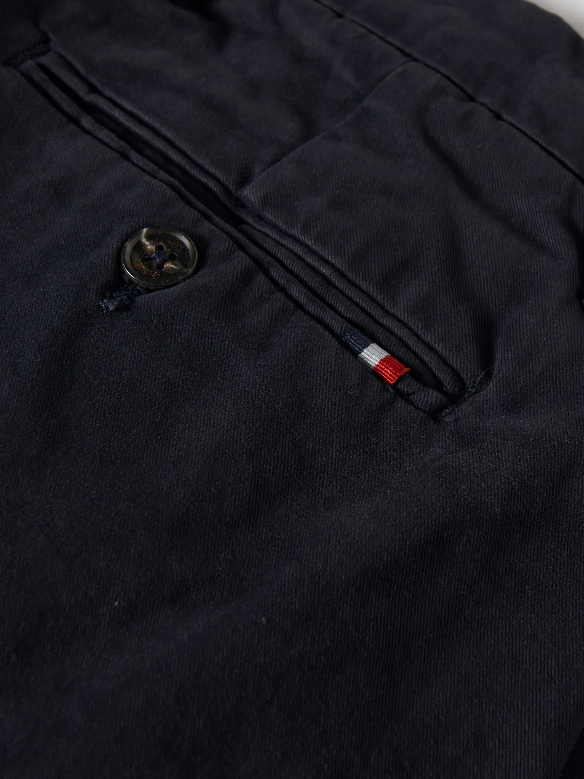 Calças chino regular fit com pregas|LION OF PORCHES Sale
