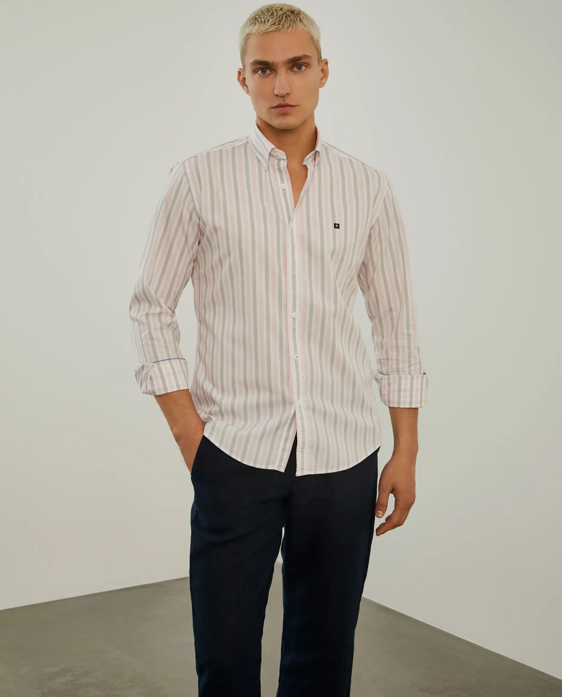 Camisa de riscas slim fit em popelina|LION OF PORCHES Fashion