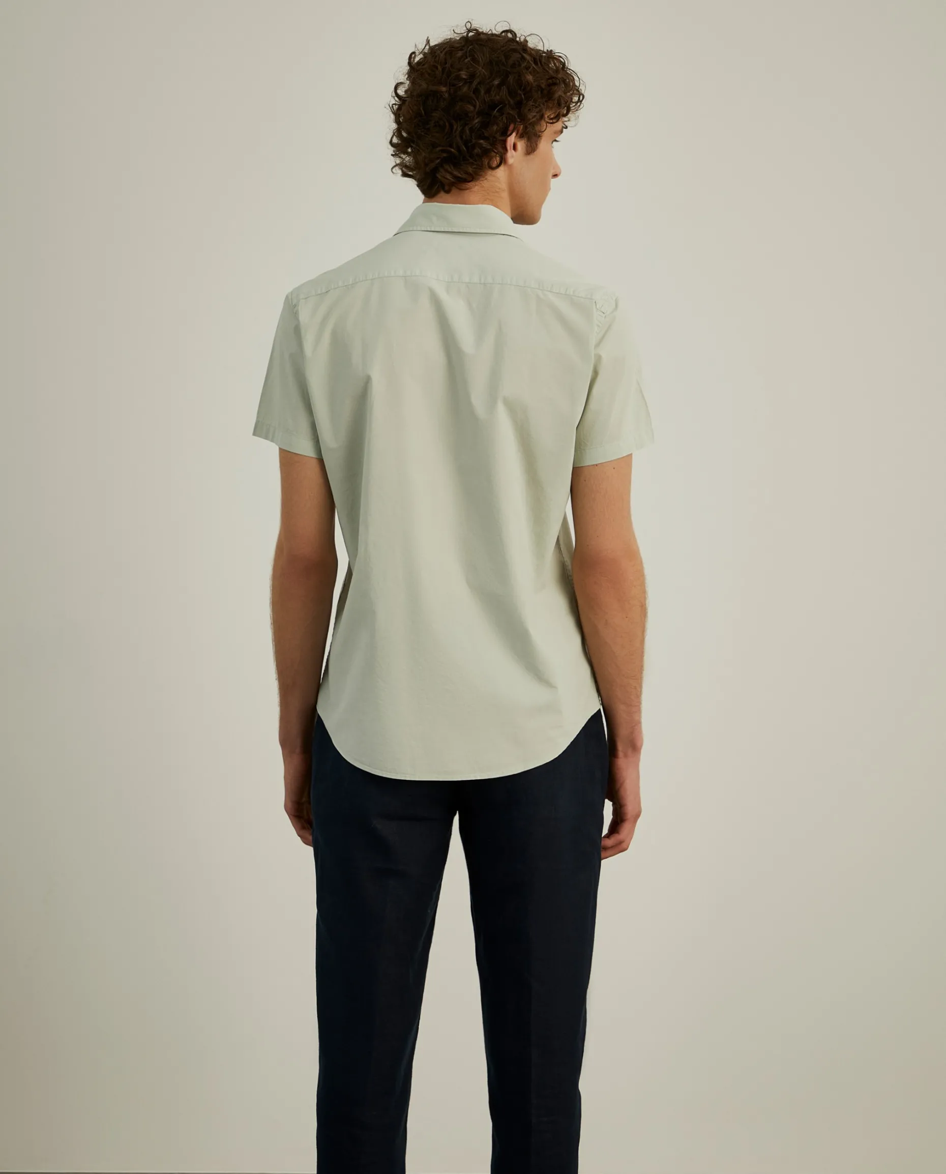 Camisa slim fit de manga curta|LION OF PORCHES Online