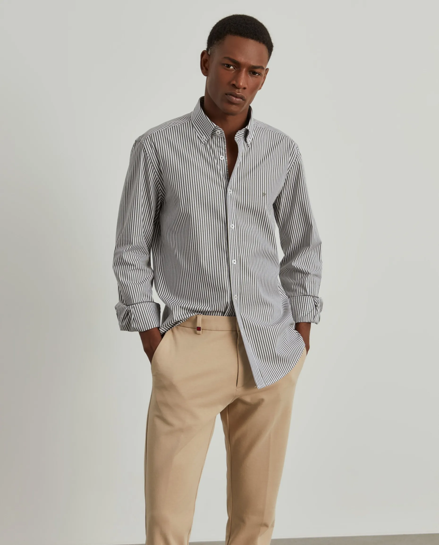 Camisa slim fit em algodão às riscas|LION OF PORCHES Fashion