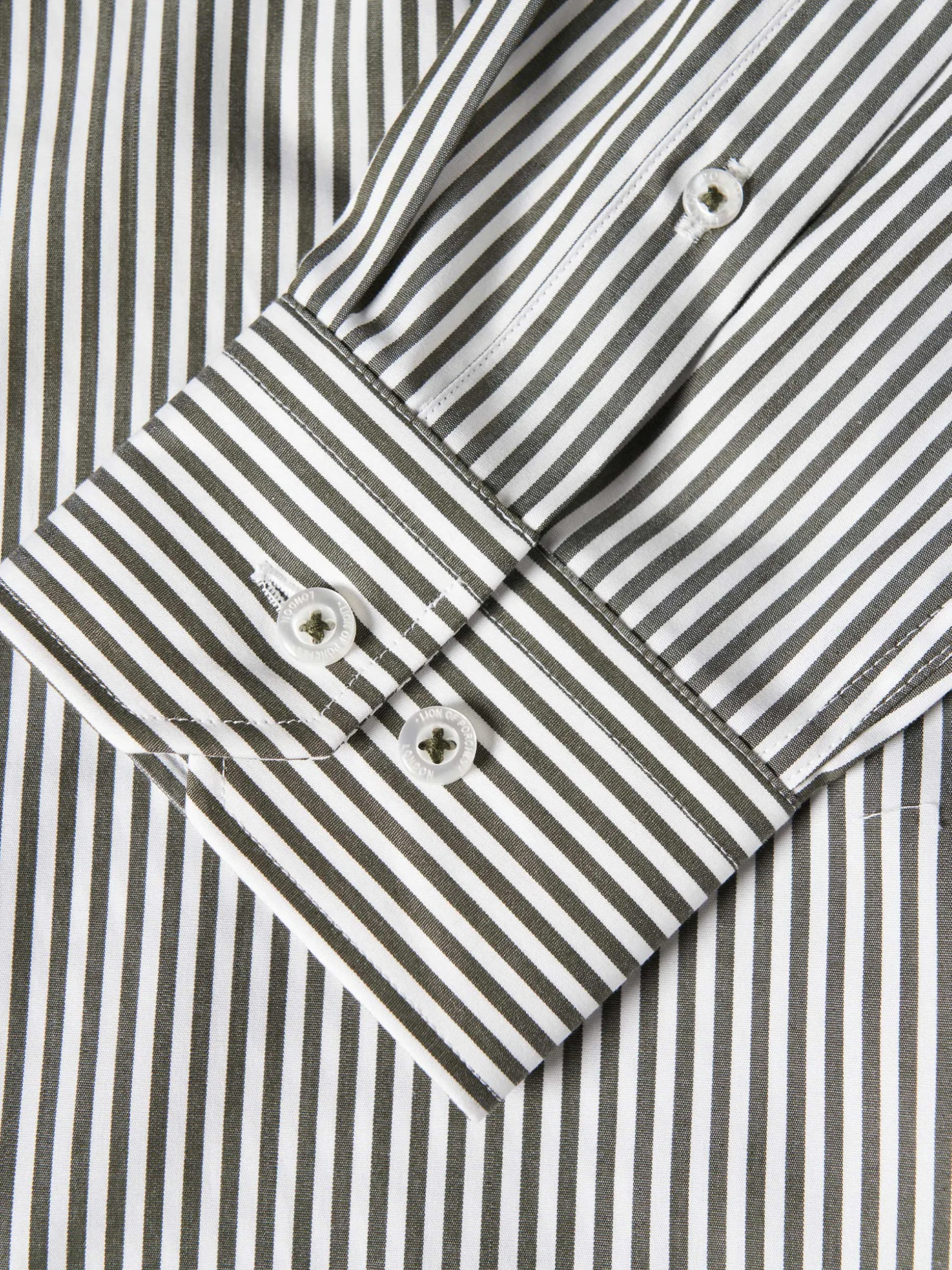 Camisa slim fit em algodão às riscas|LION OF PORCHES Fashion