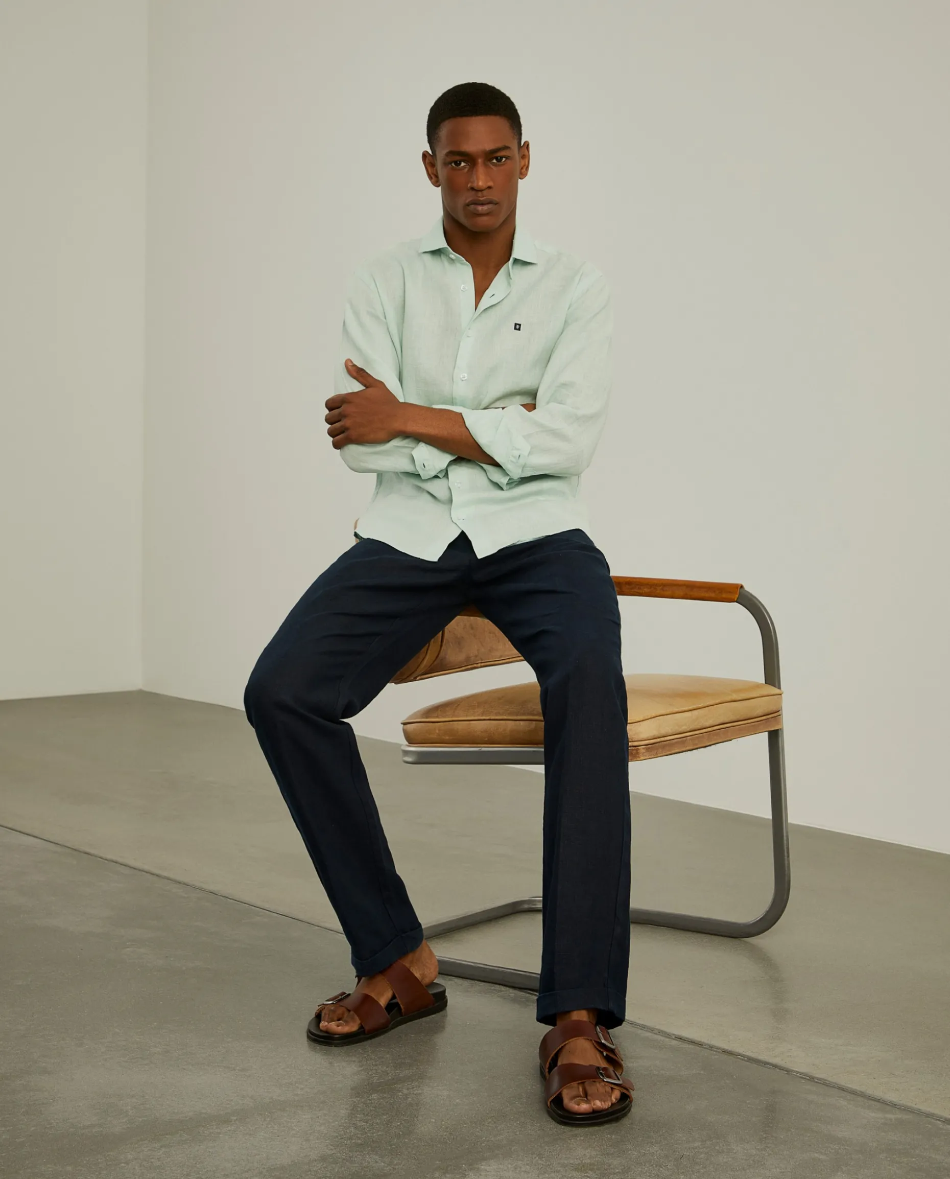 Camisa slim fit em linho garment dye|LION OF PORCHES Online
