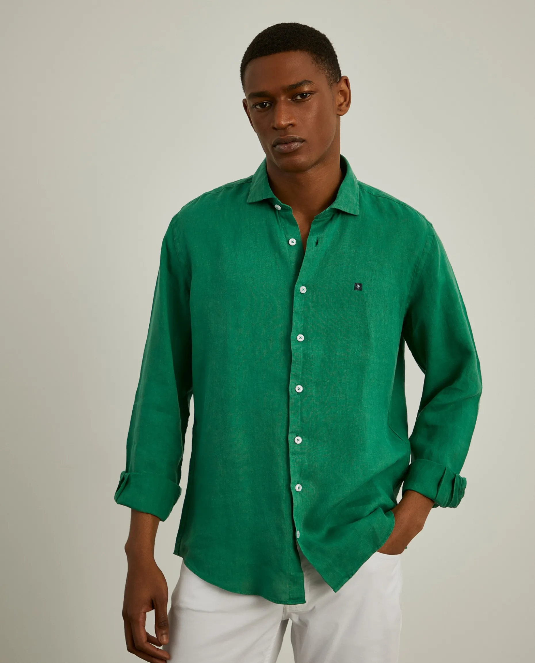 Camisa slim fit em linho garment dye|LION OF PORCHES Best Sale