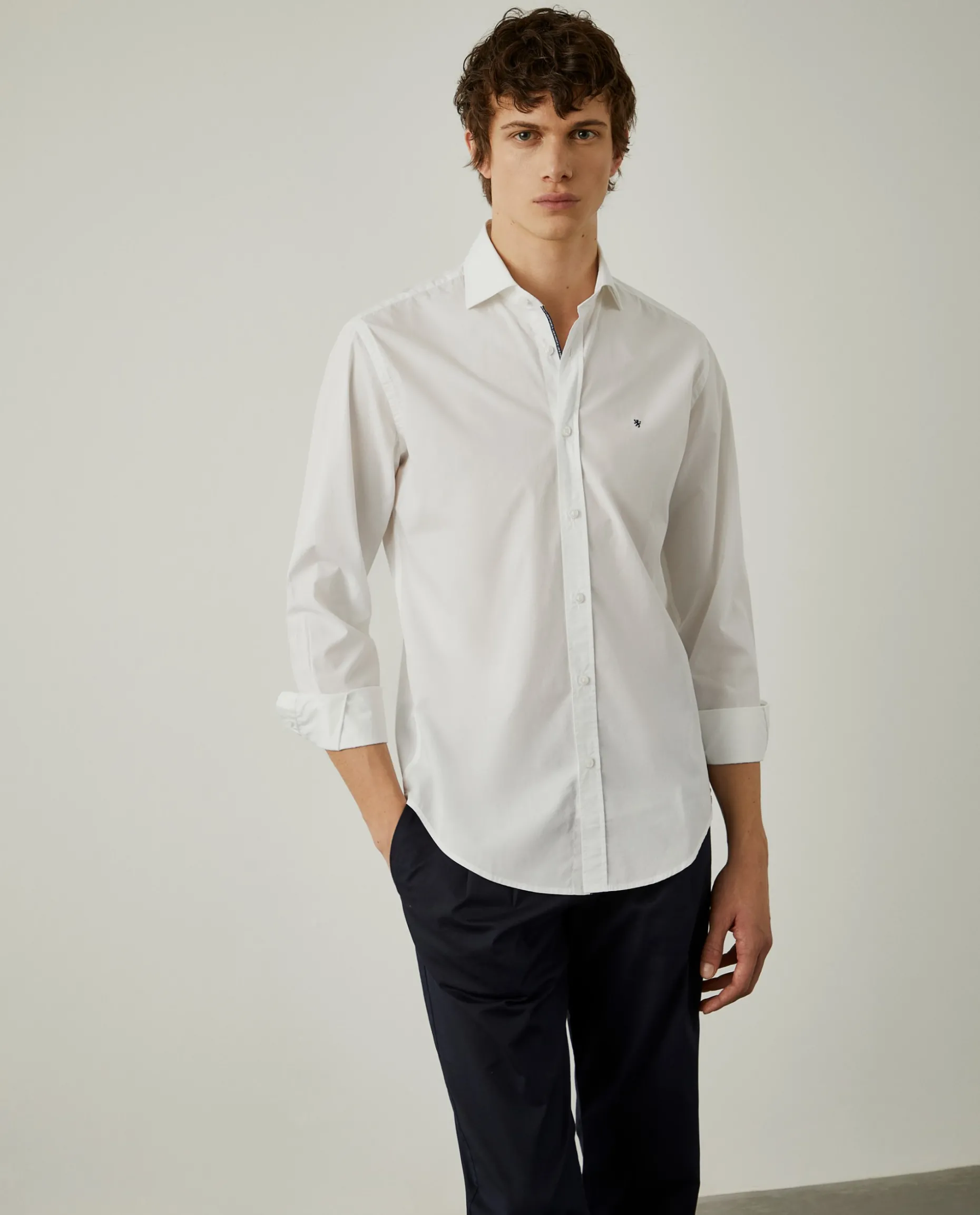 Camisa slim fit em popelina|LION OF PORCHES Store
