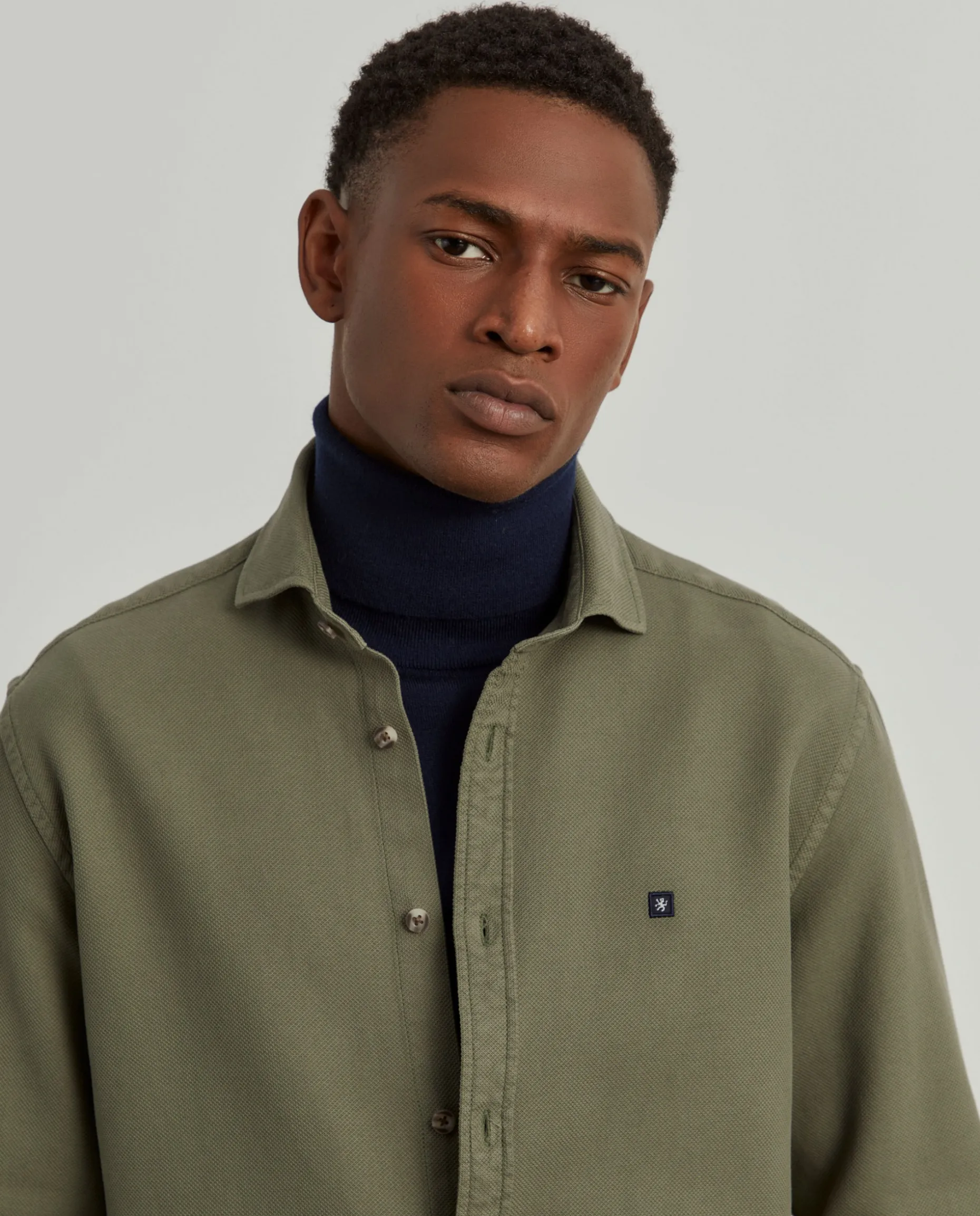 Camisa slim fit garment dye|LION OF PORCHES Online