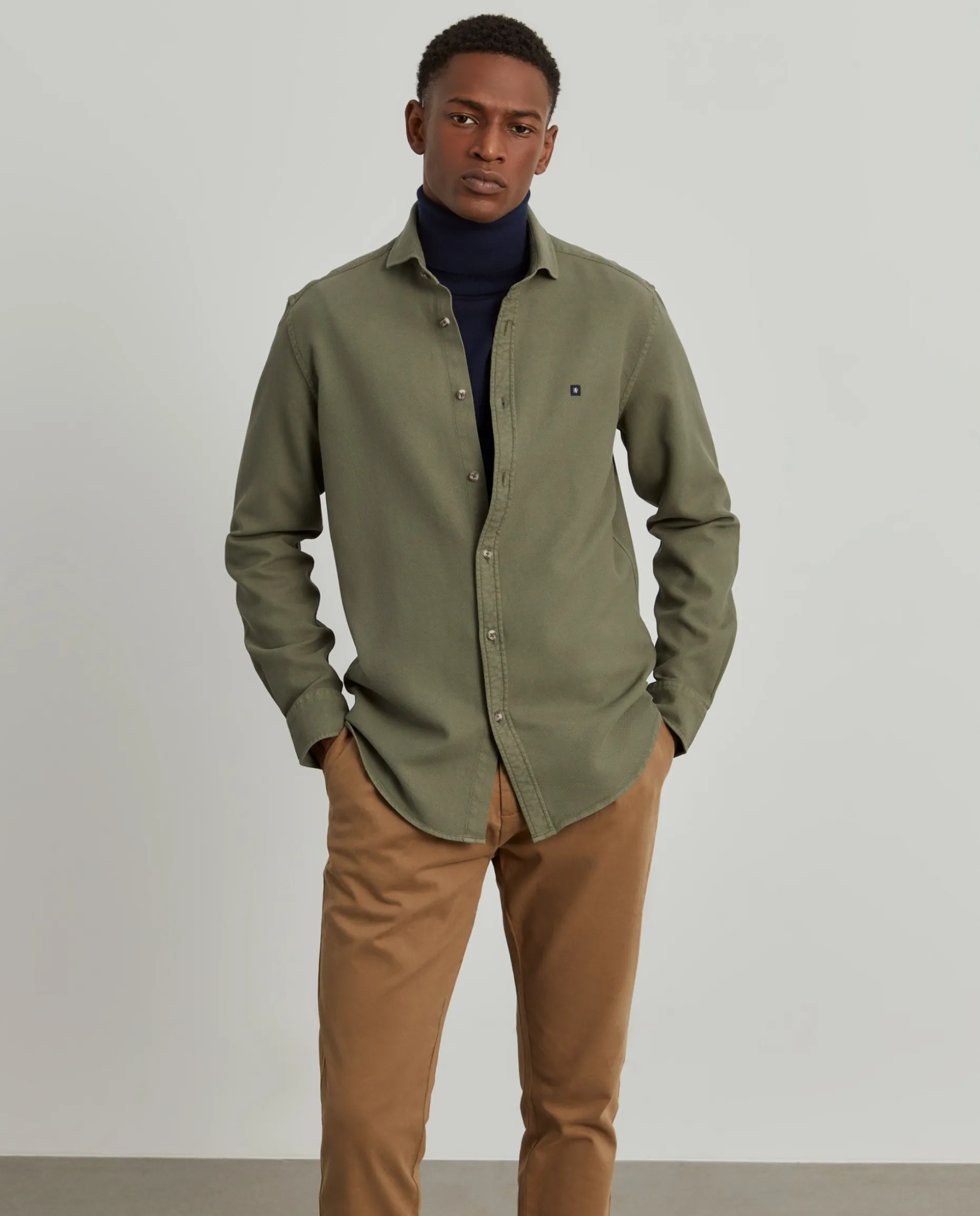 Camisa slim fit garment dye|LION OF PORCHES Online
