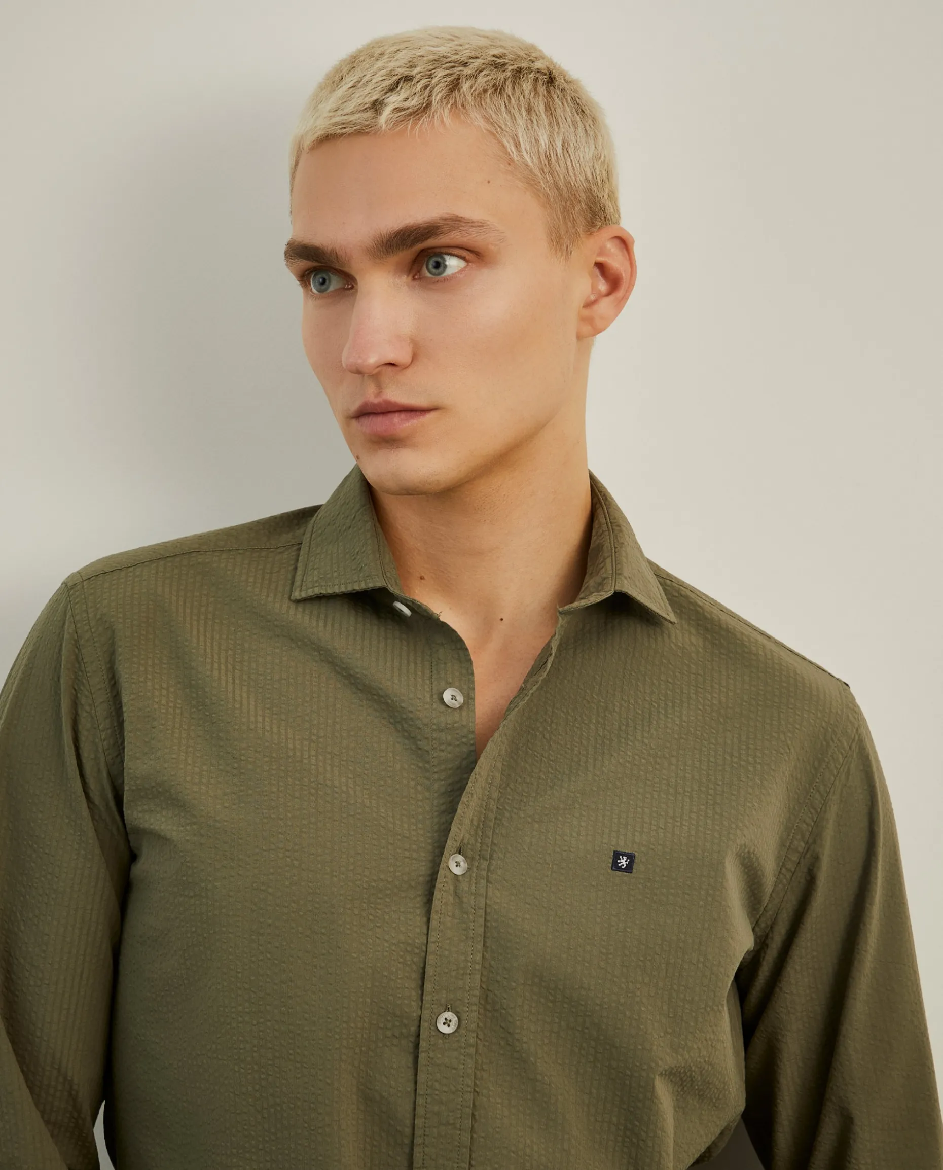Camisa slim fit seersucker|LION OF PORCHES Fashion