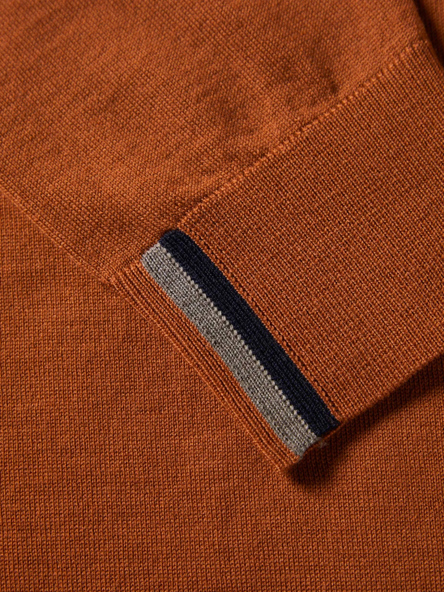 Camisola 100% lã merino com gola alta|LION OF PORCHES Online