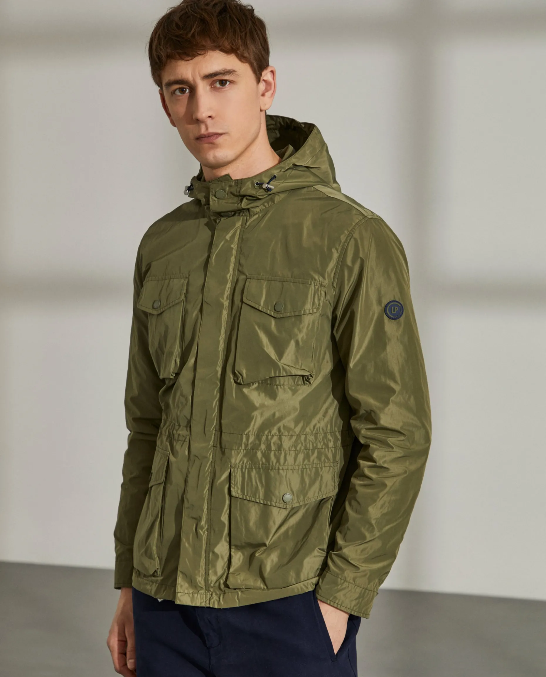 Parka em tecido técnico com capuz e bolsos|LION OF PORCHES Shop