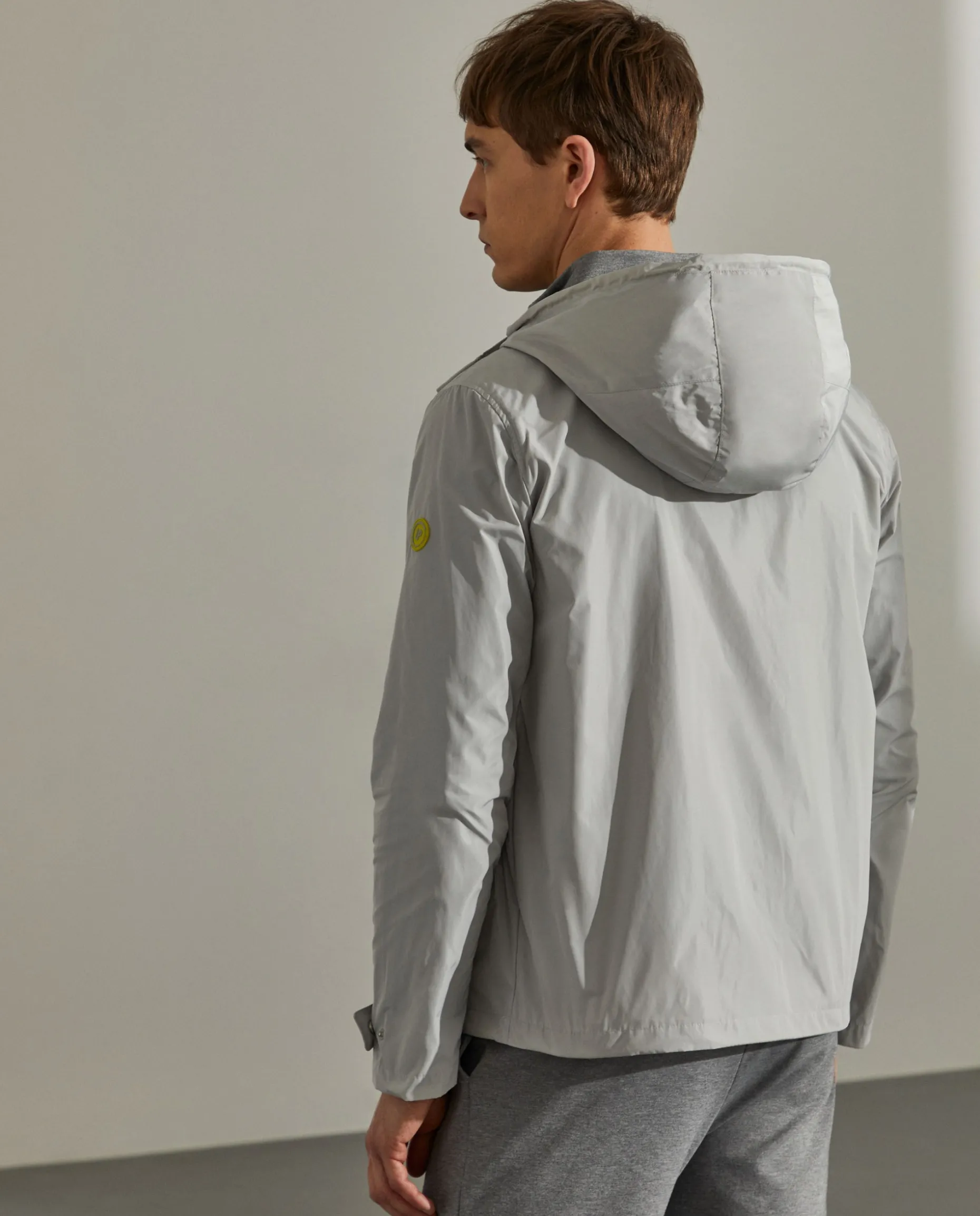 Parka para homem em tecido técnico com capuz e bolsos|LION OF PORCHES Fashion