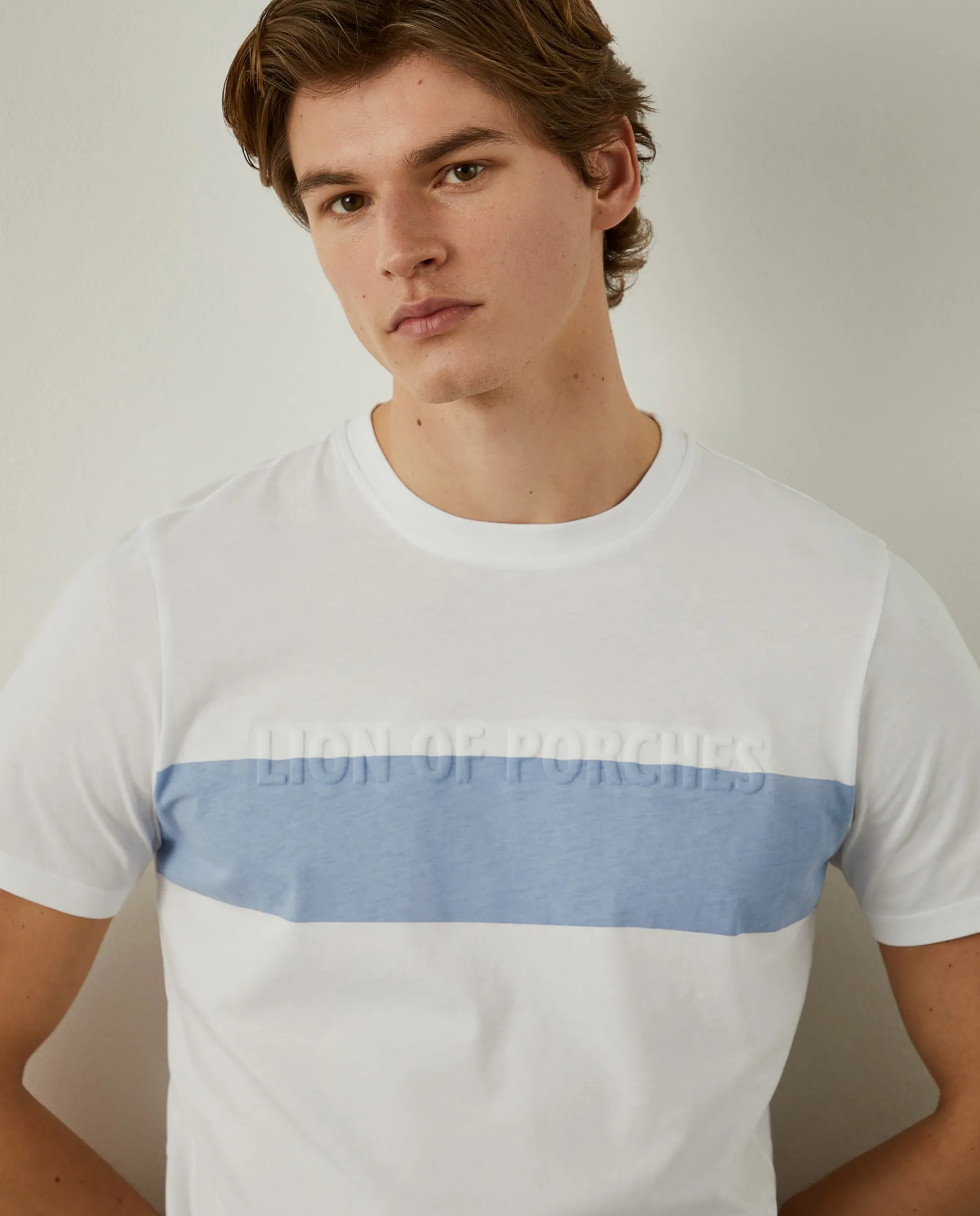 T-shirt 100% algodão com barra em contraste|LION OF PORCHES Store