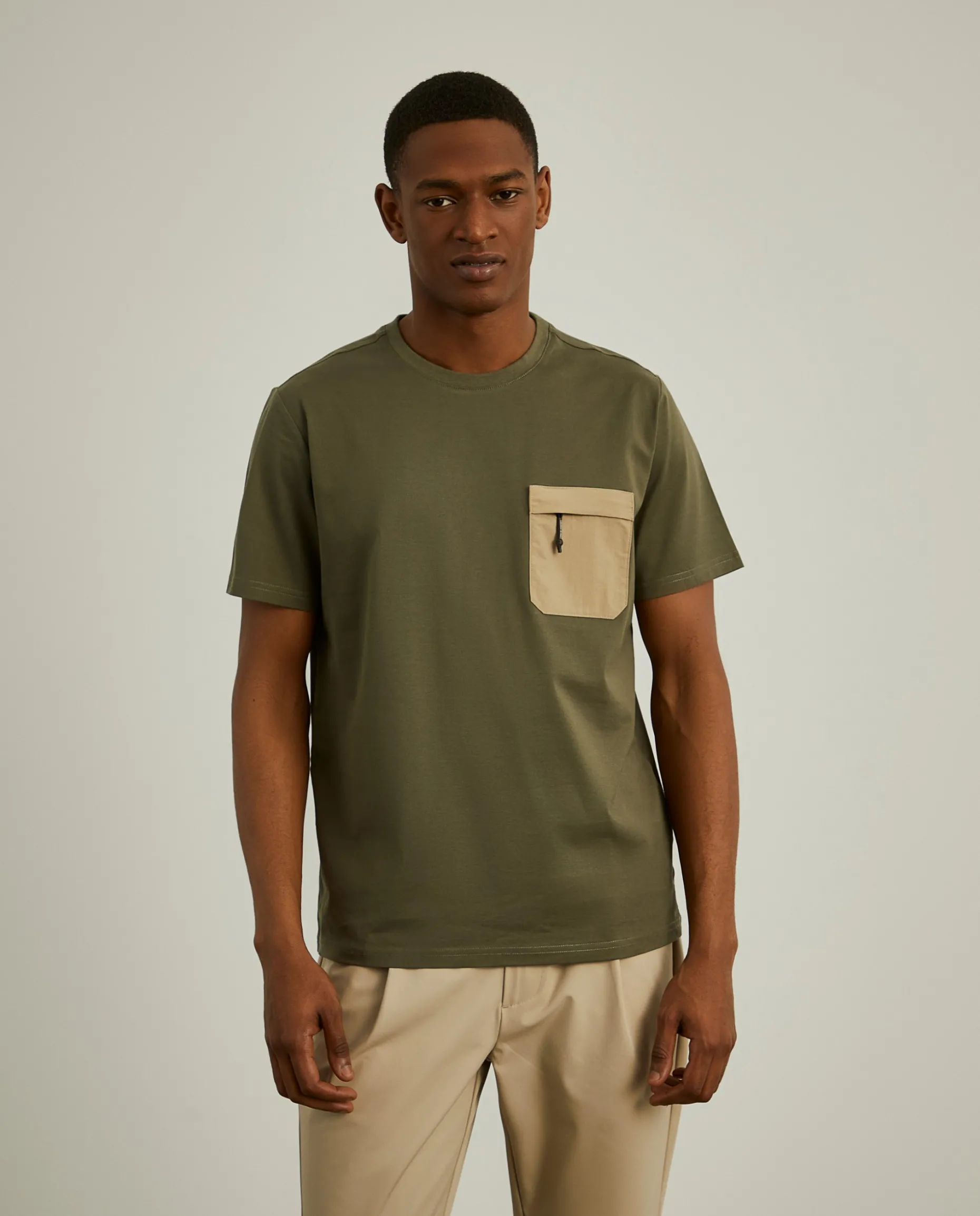 T-shirt com bolso em contraste|LION OF PORCHES Sale