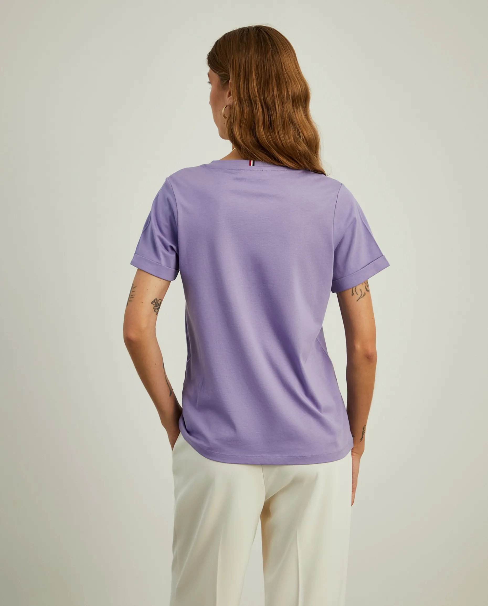 T-shirt de algodão decote em V|LION OF PORCHES New