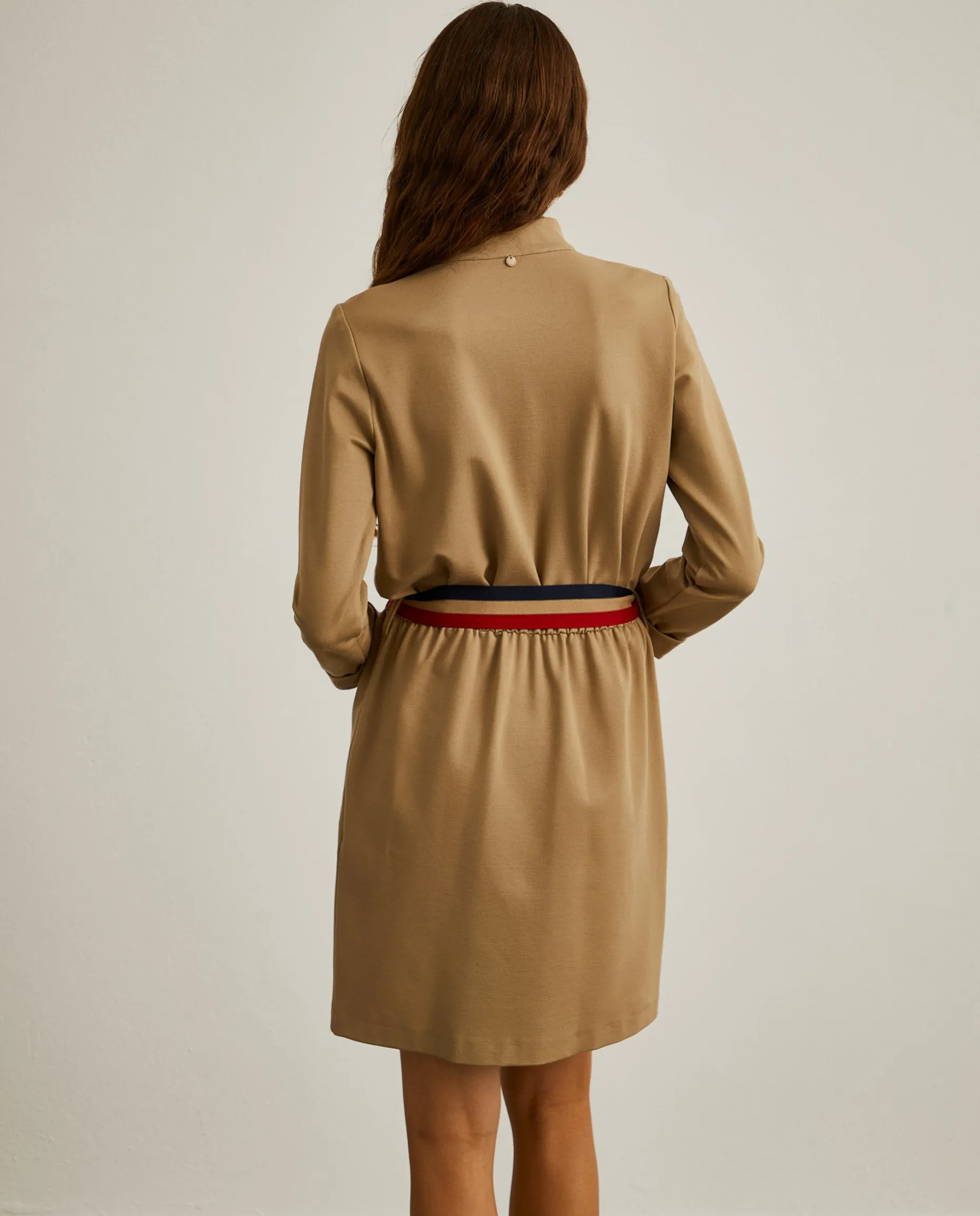 Vestido de malha curto com cinto|LION OF PORCHES New
